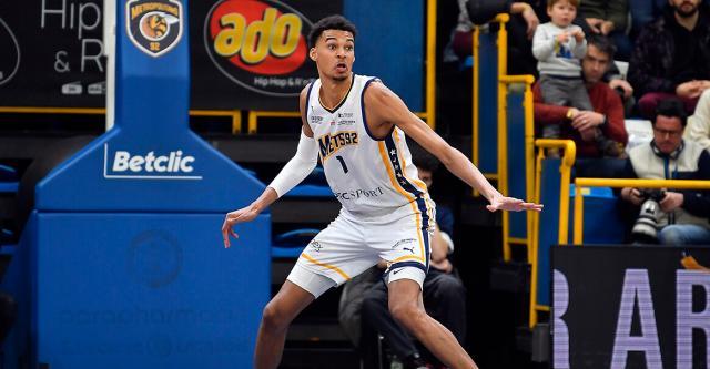 亿万28-【观察】文班亚马争夺战谁占先机?后半场谁入战局?