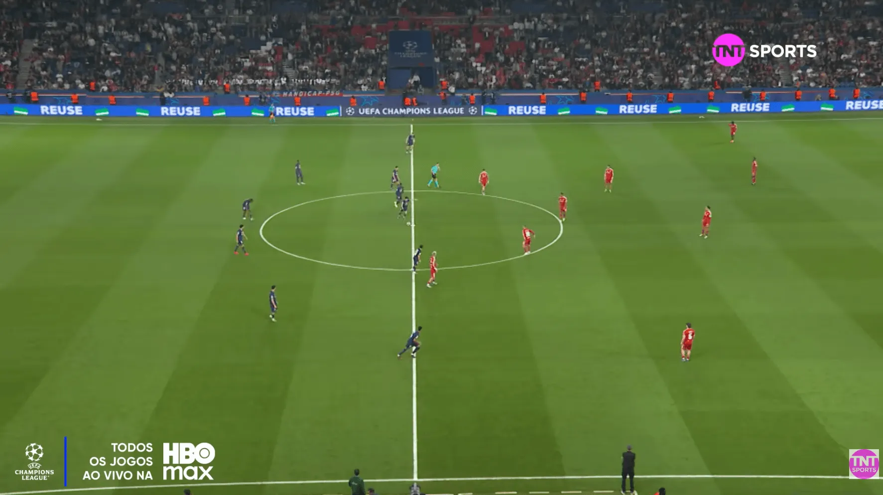 亿万28官网-麦考伊斯特：世界最佳球队巴黎开球竟出底线，完全不敢相信